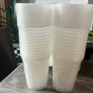 Freshware Food Containers 24 pack 32 oz.  Airtight lids.  Never opened.